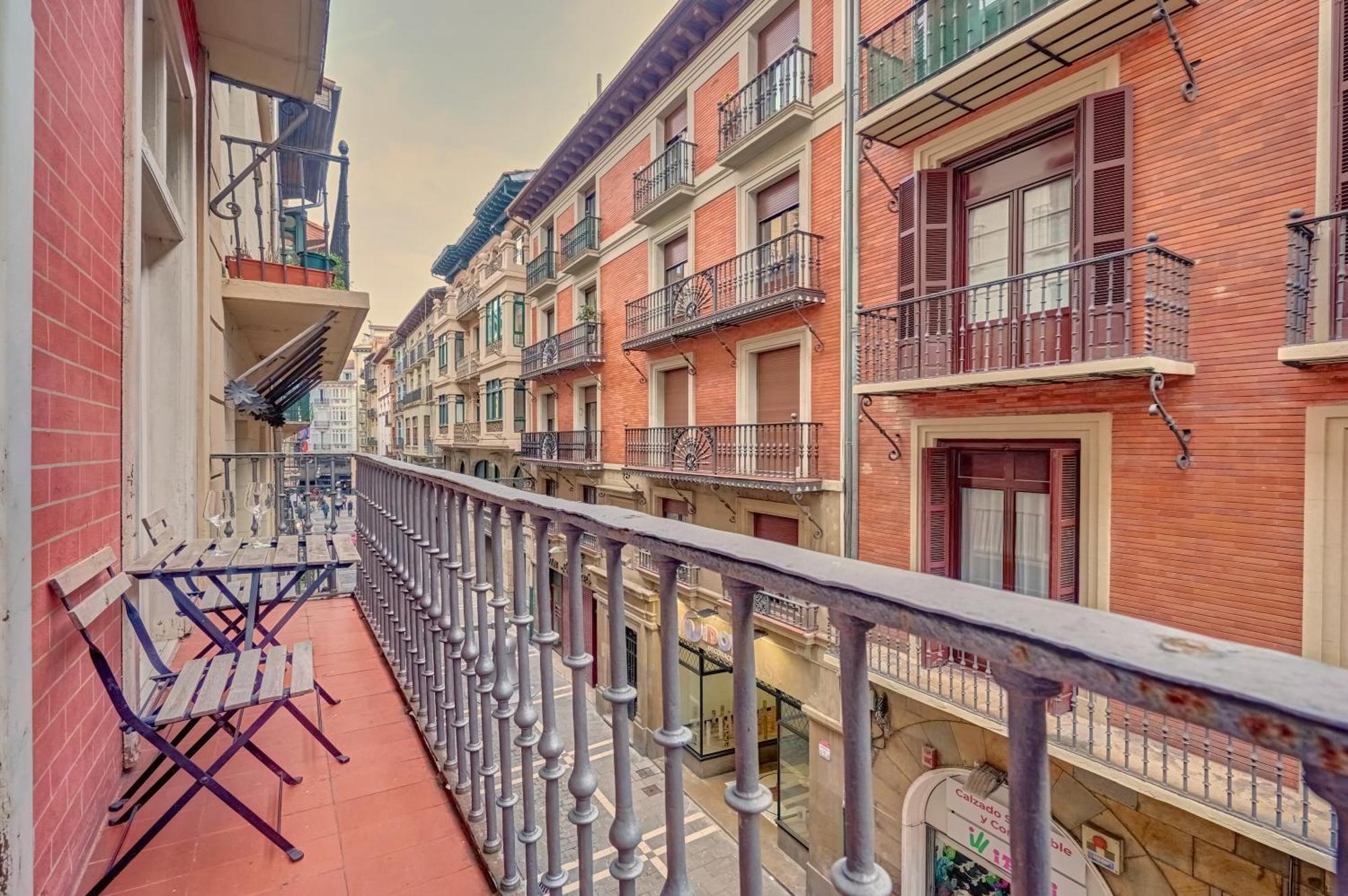 Heart Of Pamplona Apartments III By Clabao Exterior foto